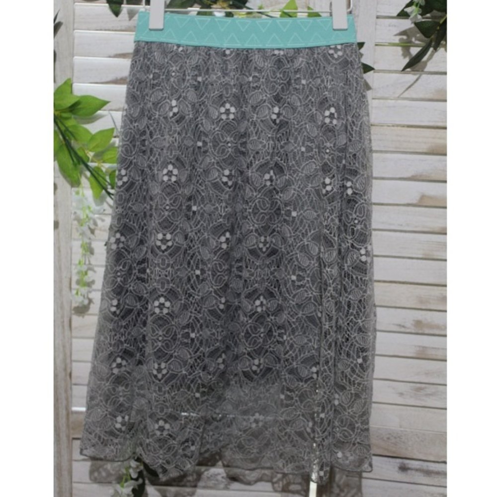 LulaRoe lace skirt (89)🦋